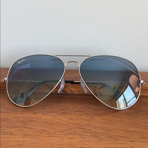 Ray Ban Large Aviator Light Blue Gradient/Silver